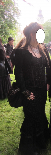 Fishtail mit Korsett 42 L WGT Gothic Rock Samt viktorianisch Halloween Vampir