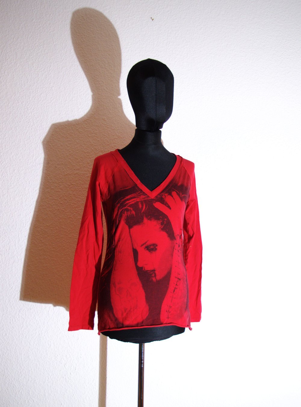 Rotes Longsleeve Gr. L M 40 42 Print Goth used Look
