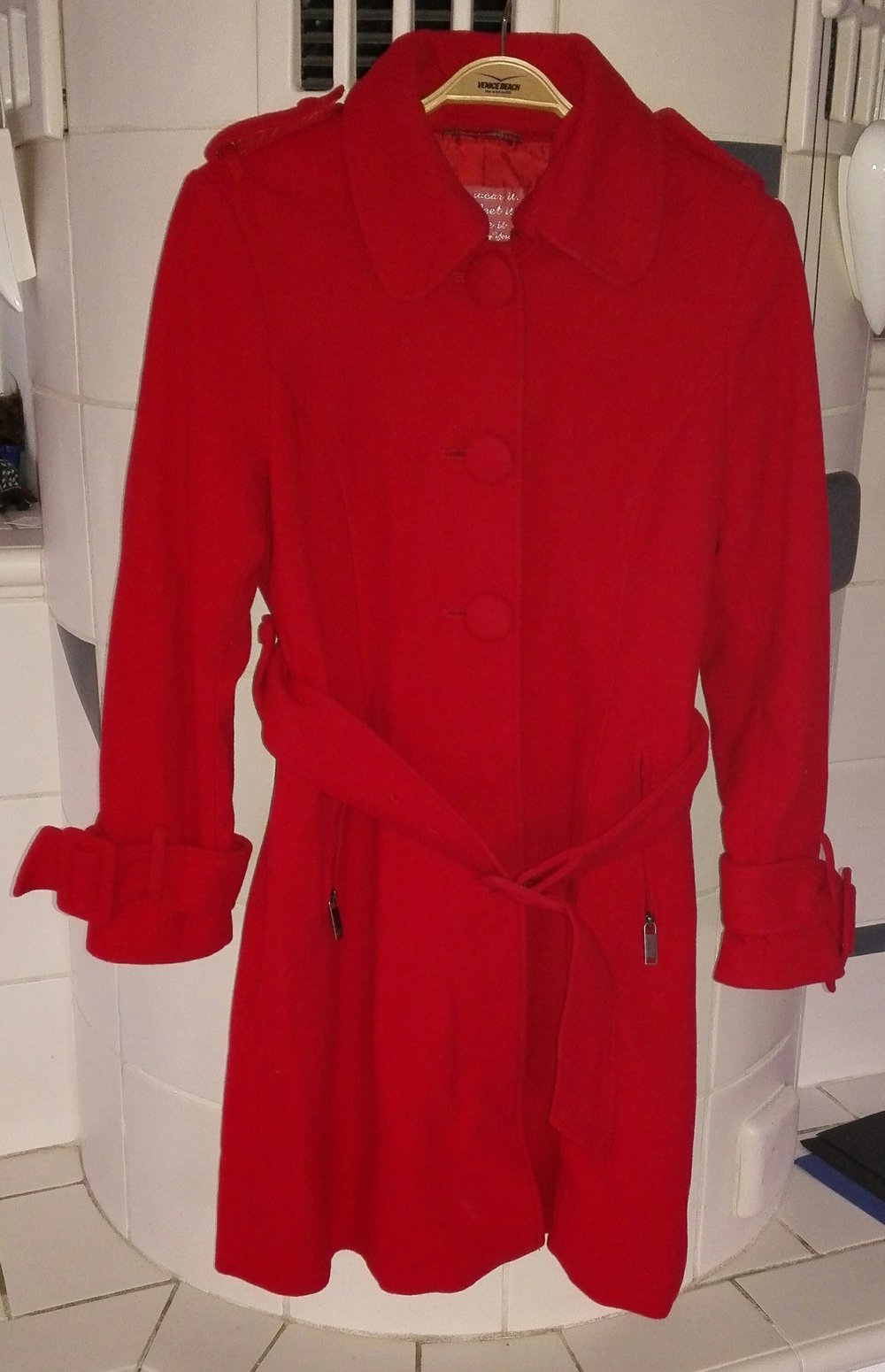 Roter Mantel für kalte Tage, 38/40