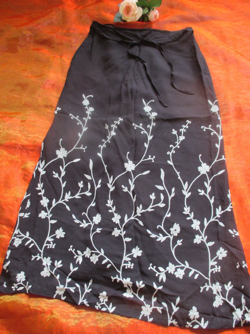  NEU * Blüten- Rancken * Flower- Power * Maxi * Seiden- Gorgette * Rock 