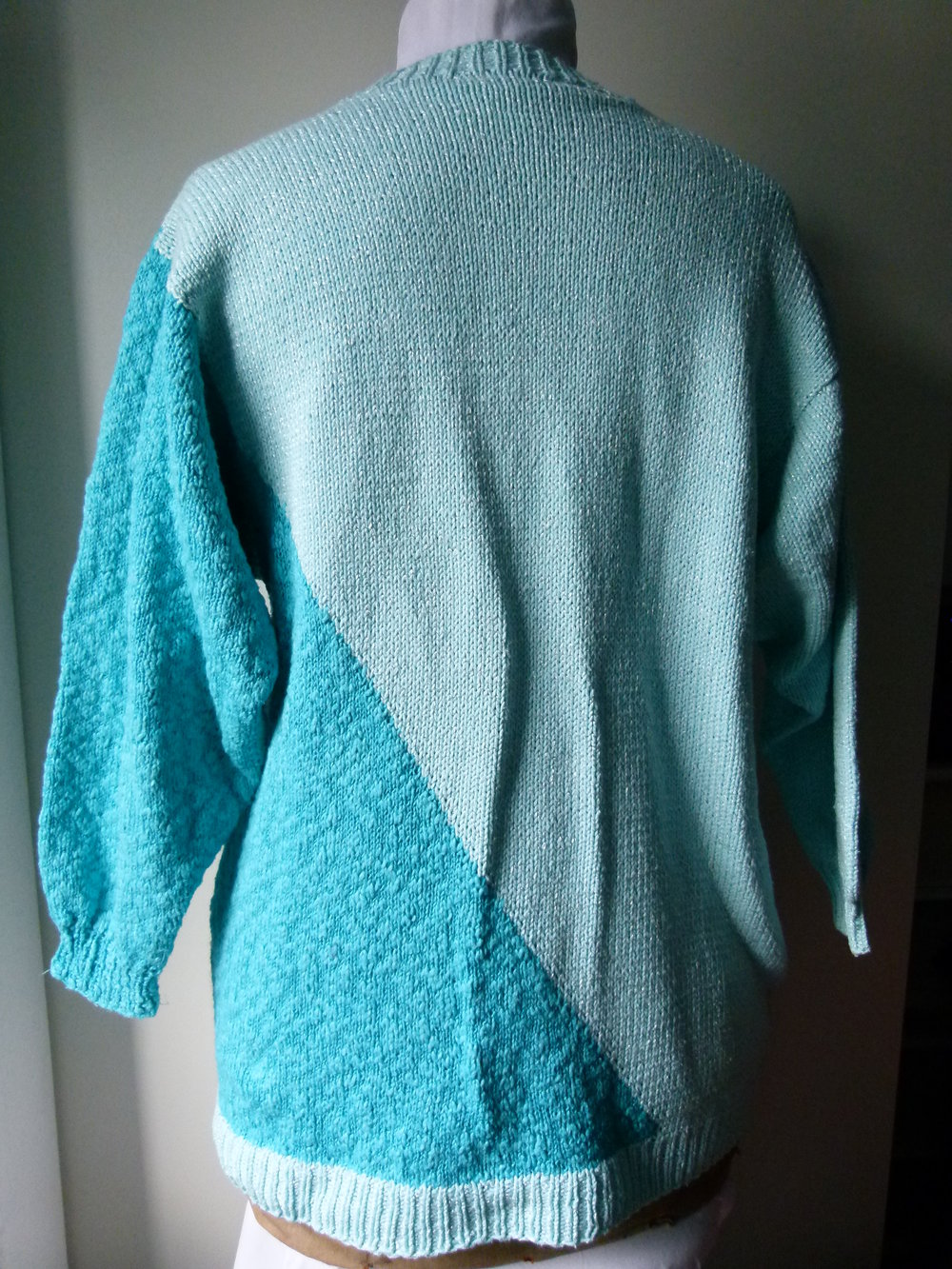Strickpulli Pullover, Handarbeit, hellblau türkis mit Rankenmuster, Unikat, Boho Retro Vintage Mori Handmade Hippie Elfen Lagenlook Goa