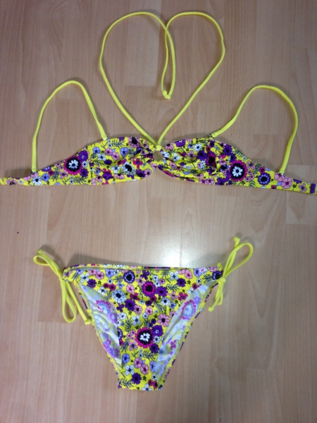 Blümchen-Bikini Bandeau von Olympia! Zauberhafter Hippie BoHo Style!