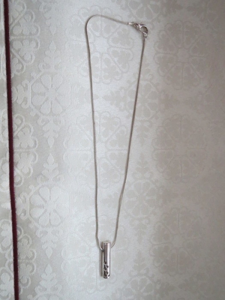 Kette mit Anhänger
