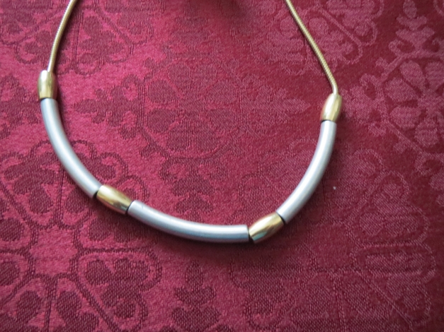 Kette mit Ohrstecker