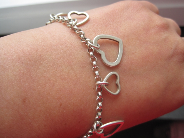 Armband mit  Herzen aus 925 Silber, Länge 16cm 