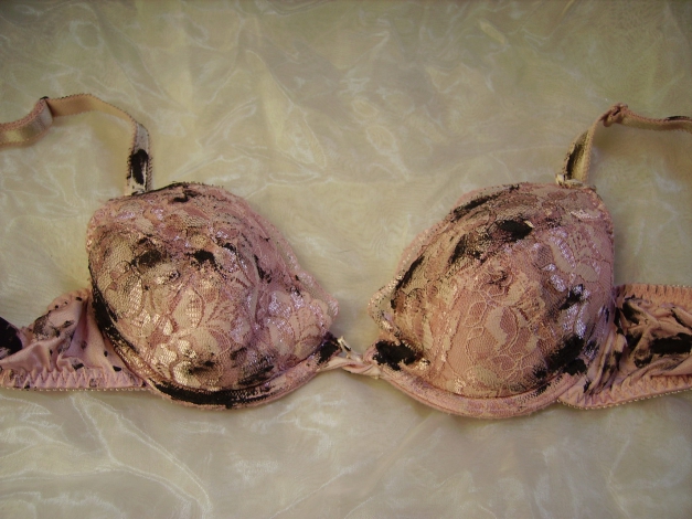 Altrosa Spitzen-Push-Up-BH mit Designer-Effekten!