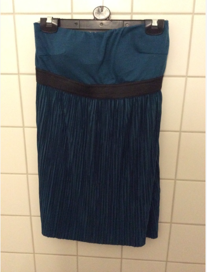 Langes blaues Top