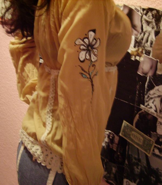 Designer-Unikat DIY! Floralmuster auf Romantikstyle-Bluse
