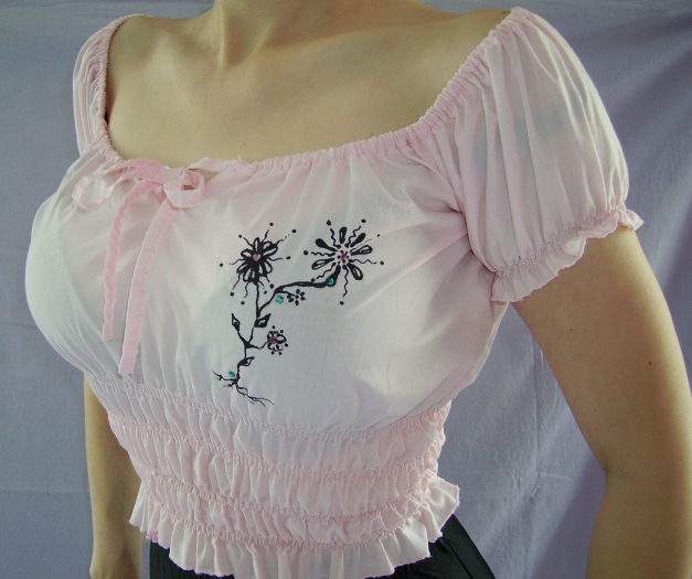 Sexy Carmen-Shirt-Unikat im Floraldesign! Smogged Shirt!
