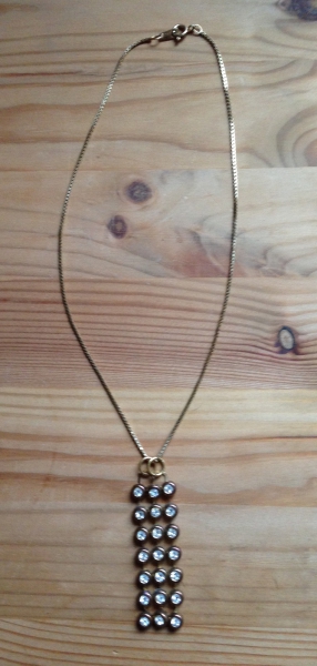Goldkette: Strasstein-Glanzdesign in zeitloser Eleganz!