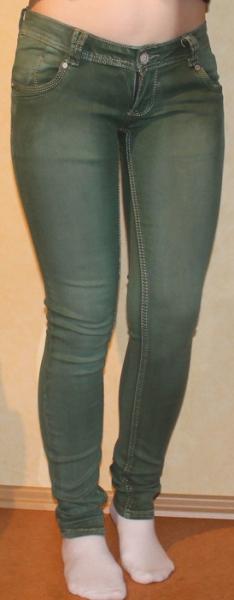 *NEU* grüne Hose
