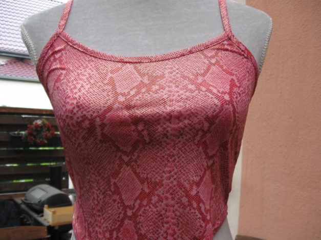 *** NEU ~ Top mit Gold ***