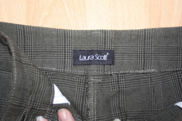 Karierte Shorts, Hotpants, khaki, Laura Scott, Gr. 32