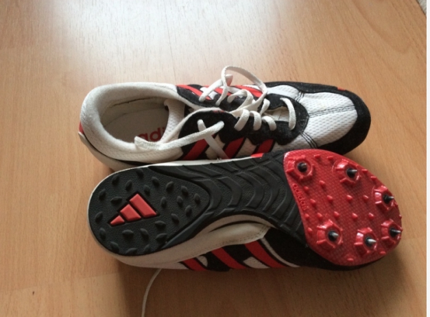 Spikes für Leichtathletik