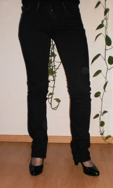 Schwarze Stretchröhre von Amisu ~ irre Ziernaht!