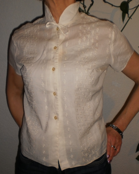 60-70er-Jahre Bluse aus Spitze! Vintageschatz in Eierschalenfarben in Gr. 46!
