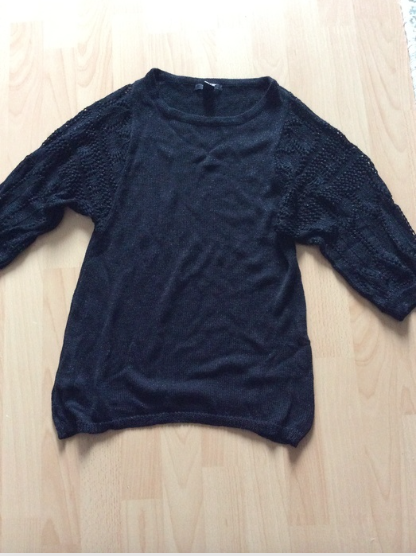 Schwarzer Pullover mit Schimmer