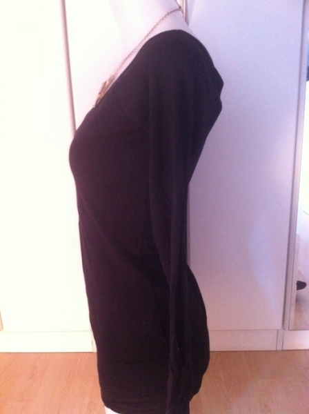 Schwarzer Pullover v ausschnitt pimkie M