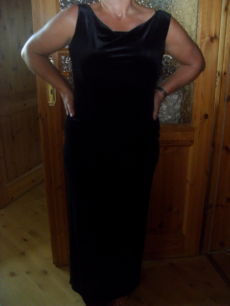 wunderschönes MEXX Abendkleid Kleid Samtkleid
