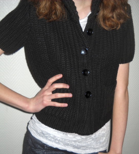 Cardigan Jacke dicke Strickjacke Kurzjacke Wolle Hängerchen Kurzarm schwarz black 34 36 38 XS S M
