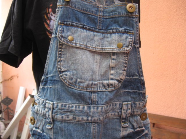 *** Super ~ Stylische ~ Jeans ~ Latzbermuda ***