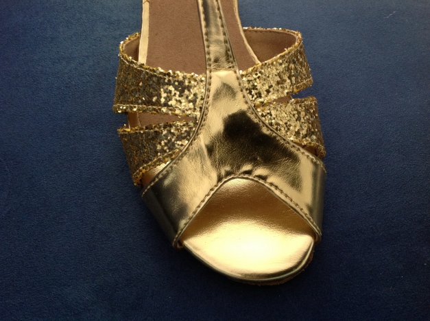 NEU Tanzschuhe Peeptoes in gold Gr. 38 5.5 von Roch Valley Pumps