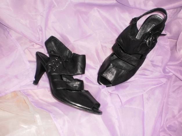 Sexy schwarze Schnür-Sandalen! Zeitlose Eleganz in bequemem Design!