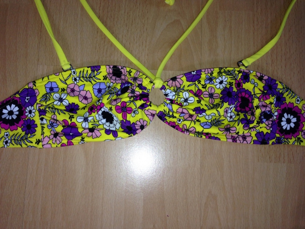 Blümchen-Bikini Bandeau von Olympia! Zauberhafter Hippie BoHo Style!