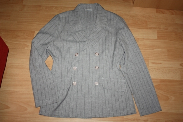 Hosenanzug grau mit Nadelstreifen von Pimkie, Gr. 40