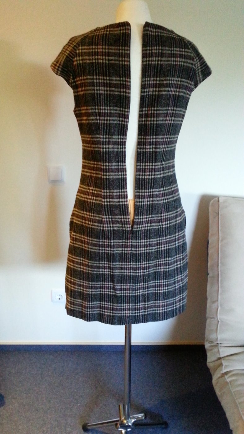Kleid,Gr.40 (M/L) von s.Oliver Minikleid Bürokleid Neu Wolle Etuikleider winter