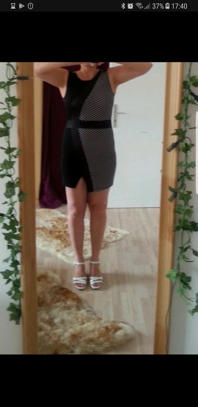 Figurbetontes Kleid von Vero Moda, Gr. 38 (M 36 S) Bodycon schwarz/weiß