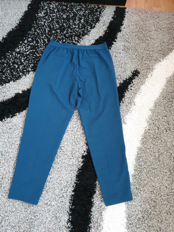 Vero Moda lockere Hose Gr. M (38) casual basic blau NEU
