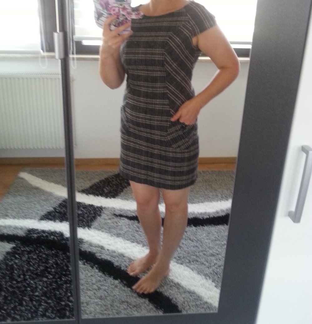 Kleid,Gr.40 (M/L) von s.Oliver Minikleid Bürokleid Neu Wolle Etuikleider winter