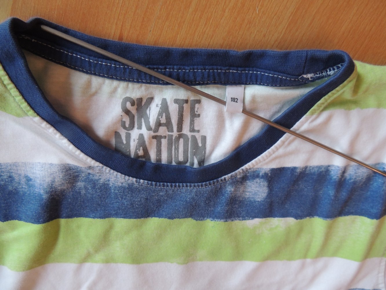 gestreiftes Shirt in 182