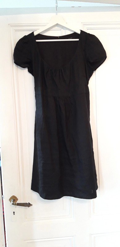 Schwarzes Leinenkleid, 40 von Hallhuber 