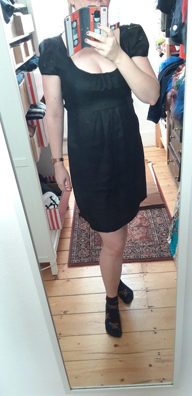 Schwarzes Leinenkleid, 40 von Hallhuber 