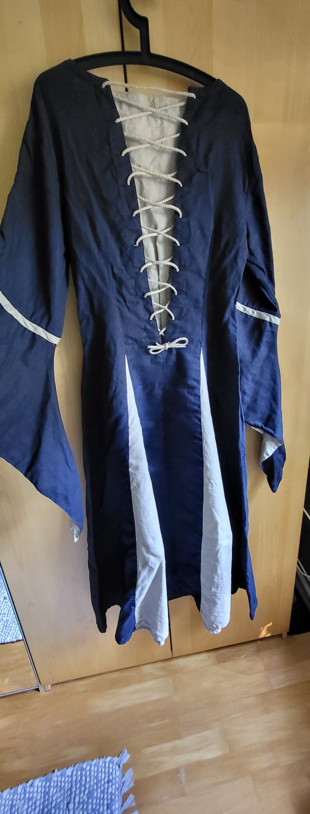 Langes Kleid für Mittelalterfeste LARP
