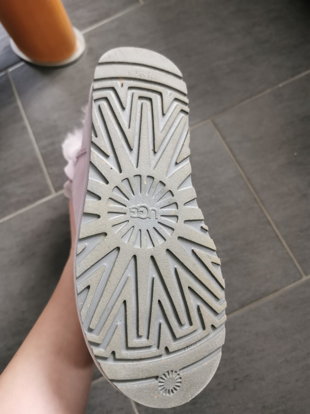 UGG mini bailey bottom poppy 