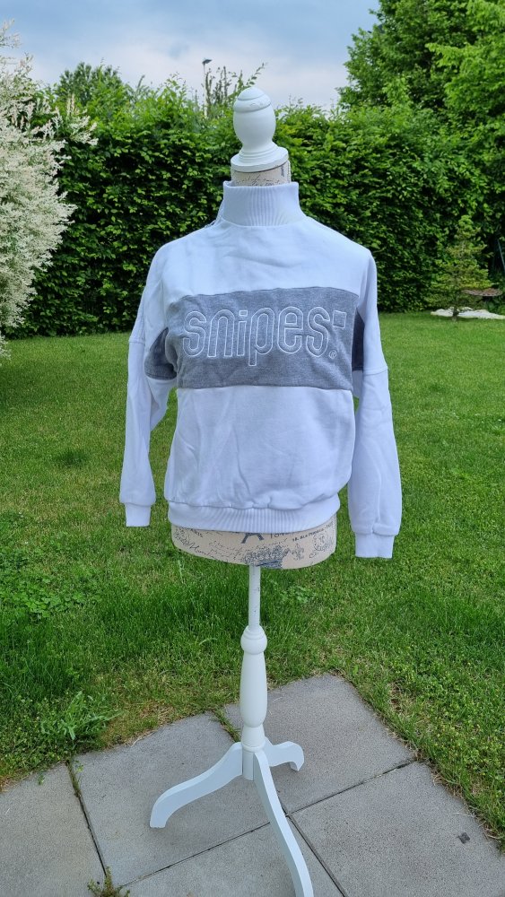Pullover von Snipes
