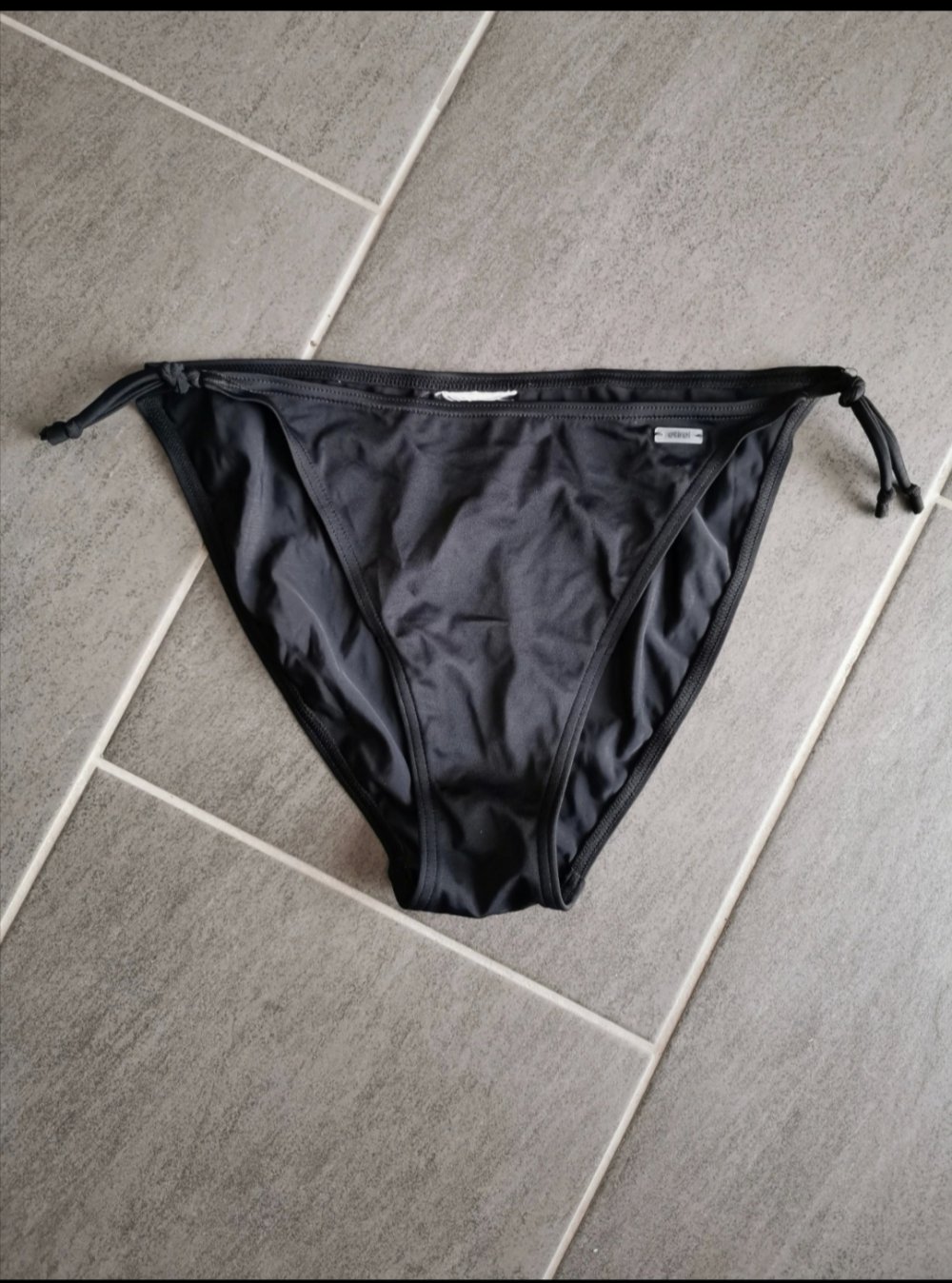 Basic Bikini Hose schwarz 