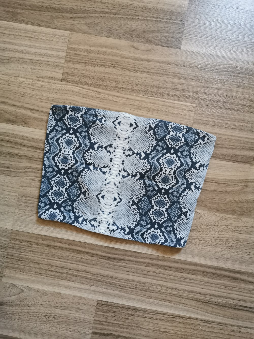 Top Bershka mit Snake print