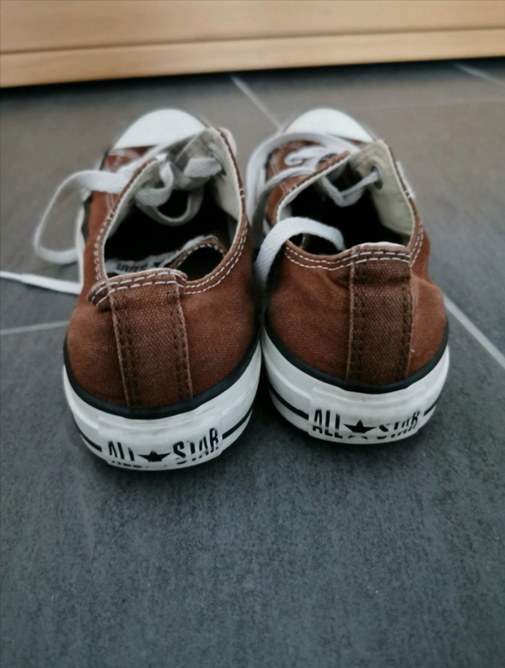 Converse low braun