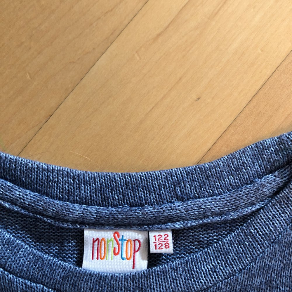 Lockerer Pulli mit Einhorn Gr. 122/128 jeans blau