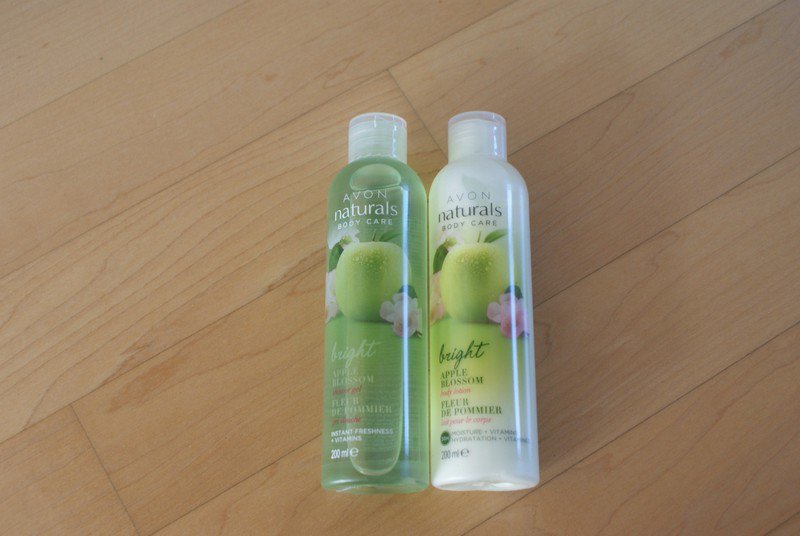 Duschgel und passende Körperlotion Apfel