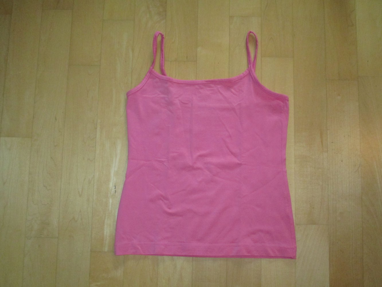 Trägertop in schönem rosa glänzend