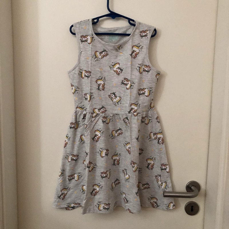 Graues Kleidchen Einhörner Gr.140