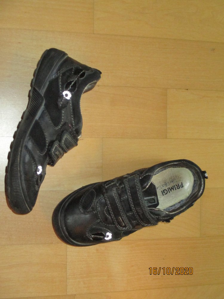Schwarzer Lederhalbschuh von Primigi Gr.29