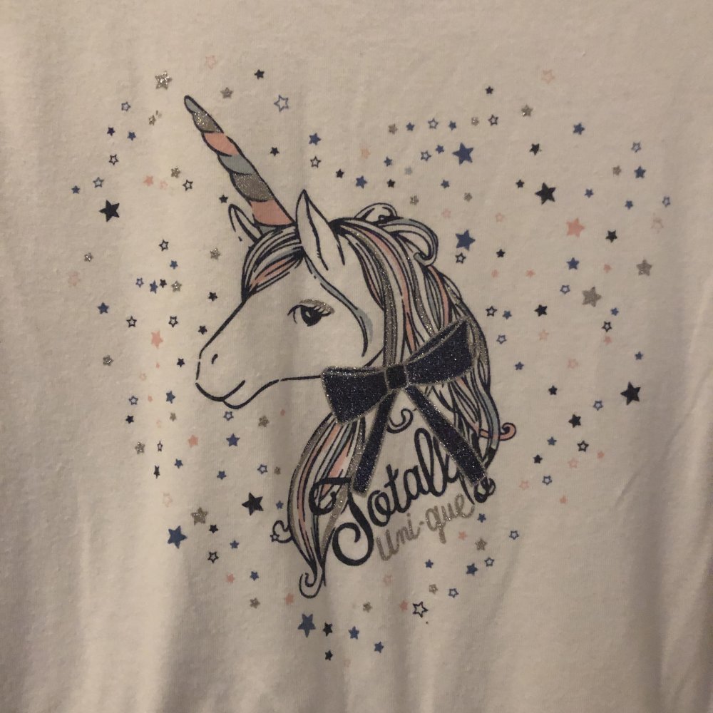Süßes Kleid Einhorn Spitze Gr.122 4 lagig Glitzer