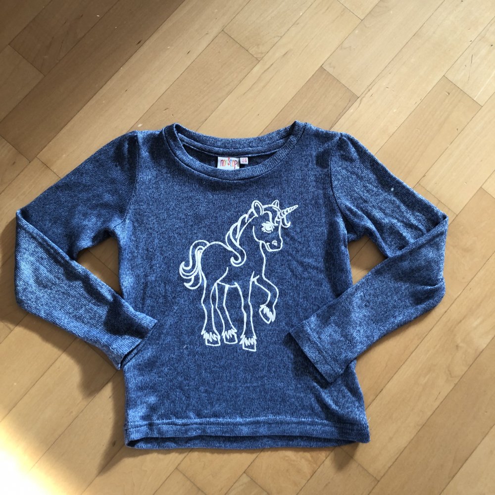 Lockerer Pulli mit Einhorn Gr. 122/128 jeans blau