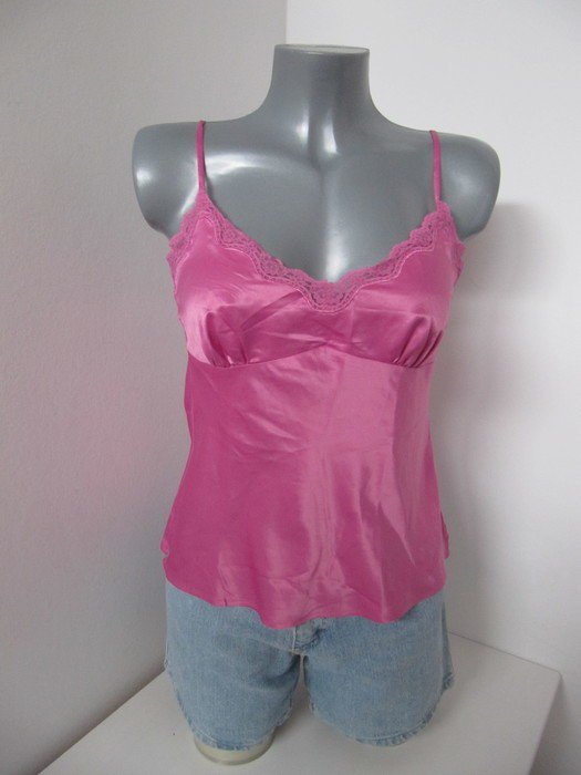 Tolles Satintop mit Spitze lace Top glänzend neu